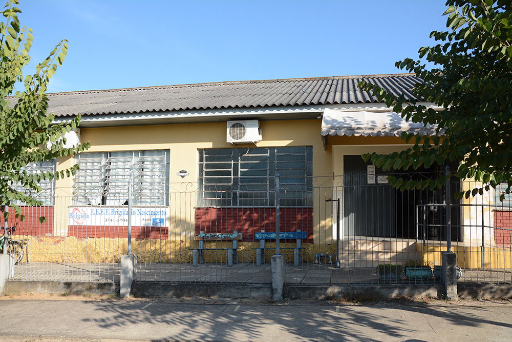Escola Estadual de Ensino Fundamental Brígida do Nascimento-Fachada_(Arquivo Folha do Mate)
