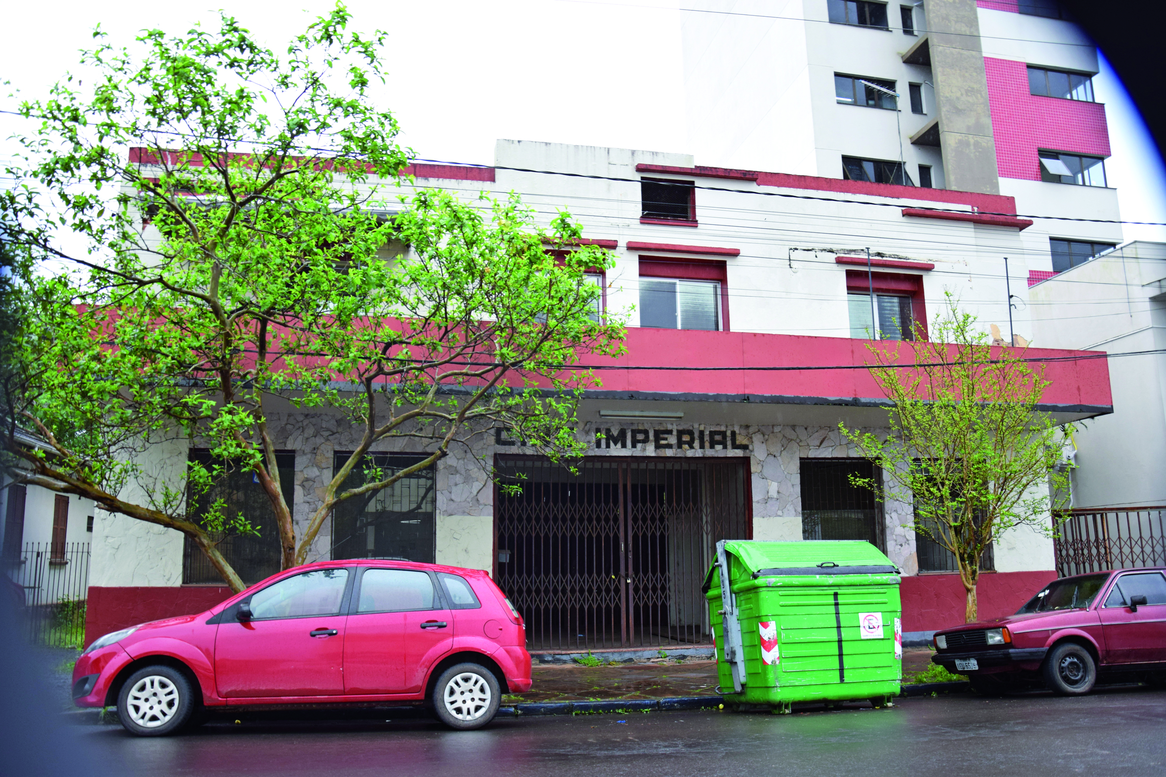 Atual fachada do Cine Imperial